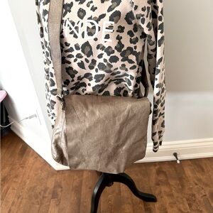 M0851 Elegant Cappuccino Colour Leather Crossbody Bag